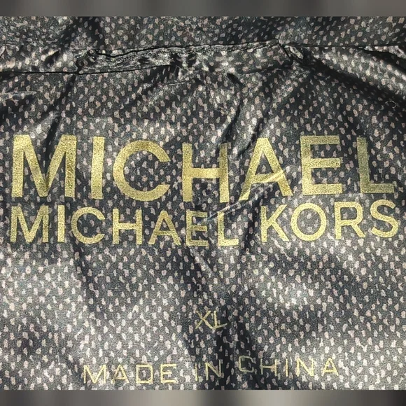 NWOT - Women's Michael Kors Down Filled Vest With Detachable Faux Fur Hood - XL - Picture 6 of 15